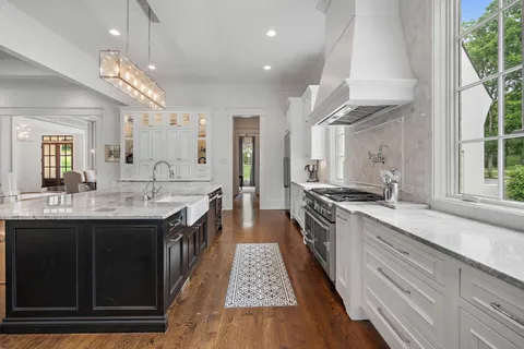 $5,299,500 | 2803 Hemingway Drive, Nashville, TN 37215
