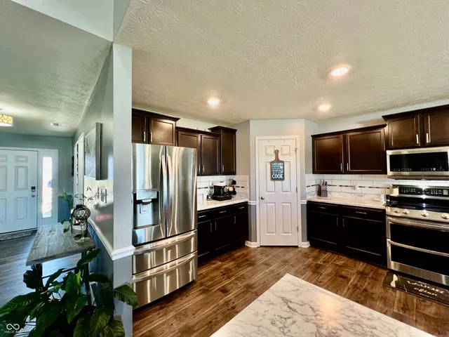 $364,900 | 4088 Ashworth Lane, Columbus, IN 47201