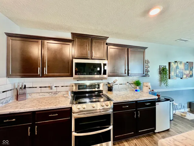 $364,900 | 4088 Ashworth Lane, Columbus, IN 47201