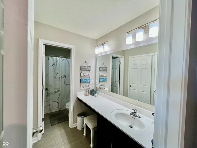 $364,900 | 4088 Ashworth Lane, Columbus, IN 47201