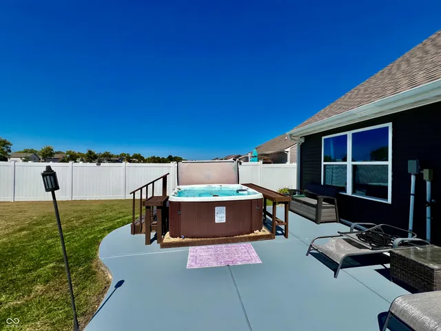 $364,900 | 4088 Ashworth Lane, Columbus, IN 47201