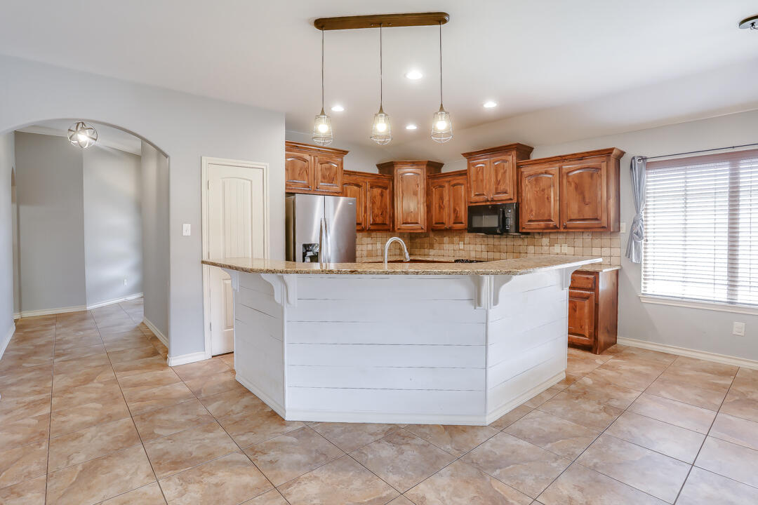 6207 100th Street Lubbock, TX 79424 - Photo 5 of 21 6207-103
