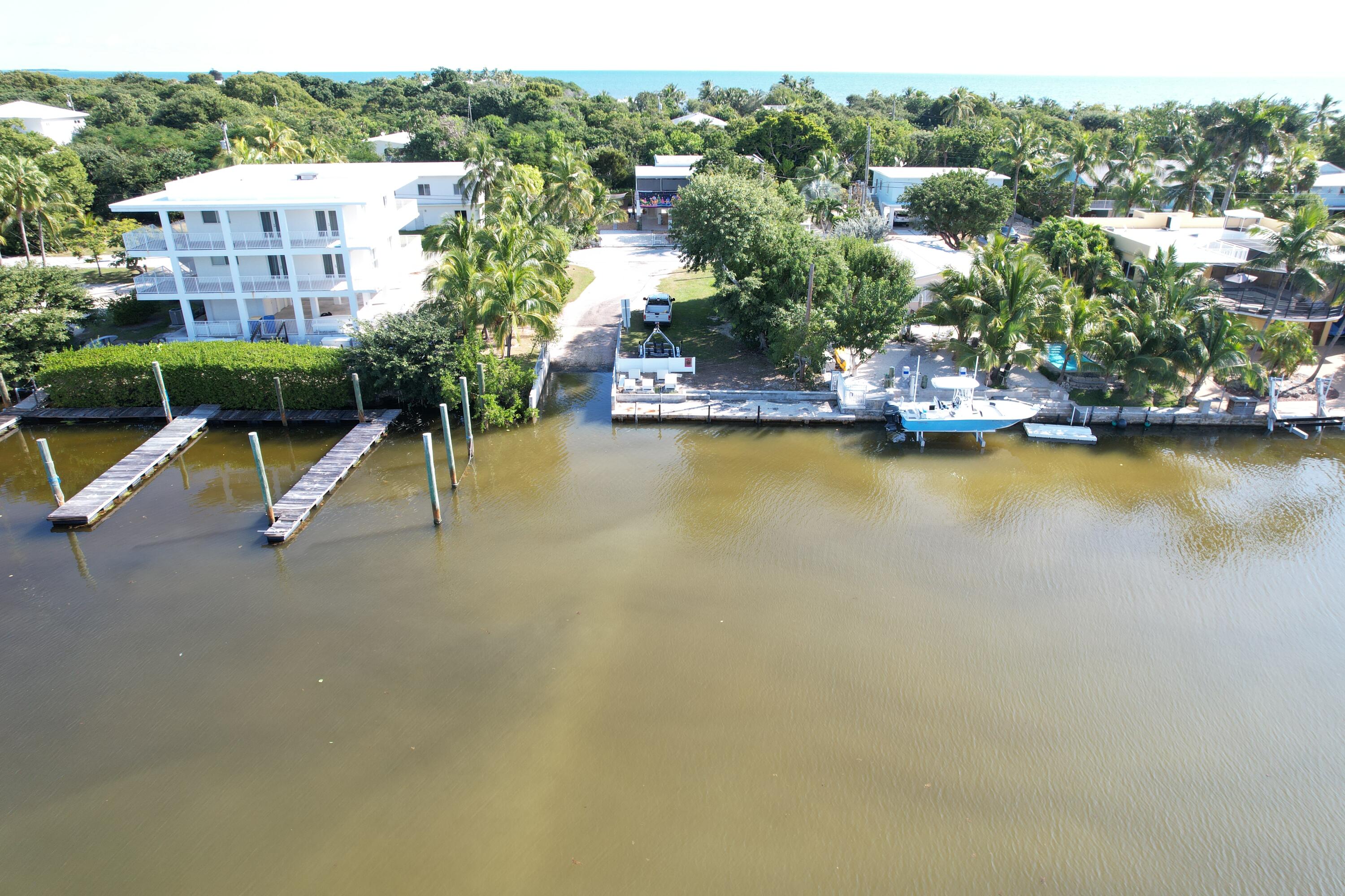 132 Galleon Road Islamorada, FL 33036 - Photo 38 of 38 an aerial view of residential houses with outdoor space and swimming pool