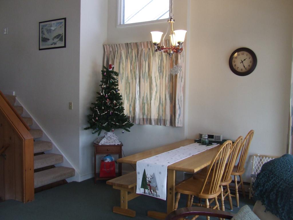 17 Whaleback Road, Unit 1 Lincoln, NH 03251 - Photo 5 of 9