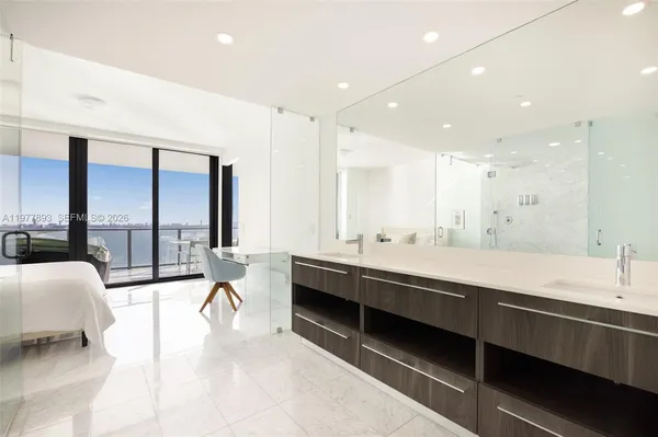 $6,500 | 3131 Northeast 7th Avenue, Unit 1902, Miami, FL 33137