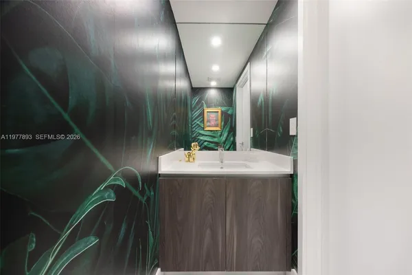 $6,500 | 3131 Northeast 7th Avenue, Unit 1902, Miami, FL 33137