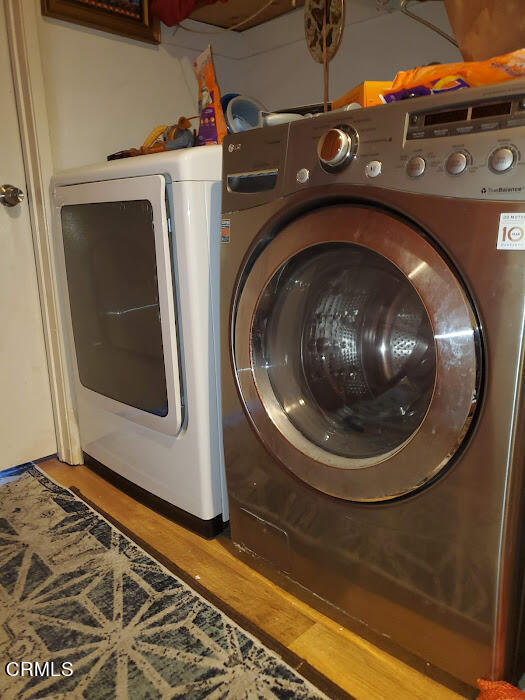 3077 Kelp Lane, Unit 108 Oxnard, CA 93035 - Photo 11 of 15 a utility room with dryer and washer