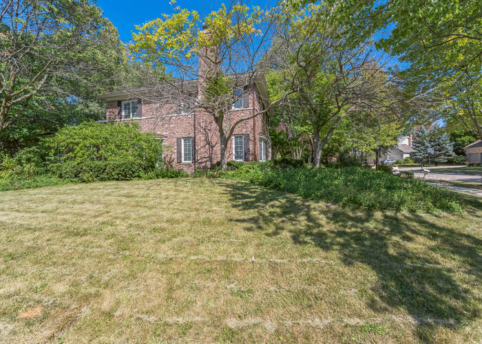 471 Stagecoach Run Glen Ellyn, IL 60137 - Photo 4 of 26