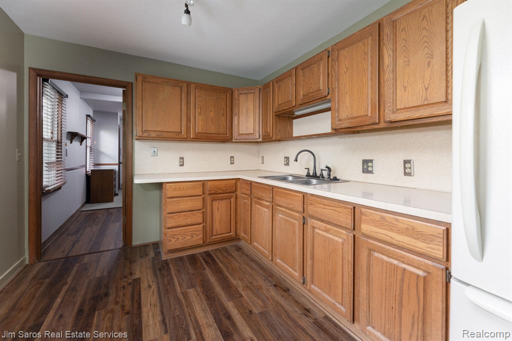 1745 June Avenue Rochester Hills, MI 48309 - Photo 11 of 17