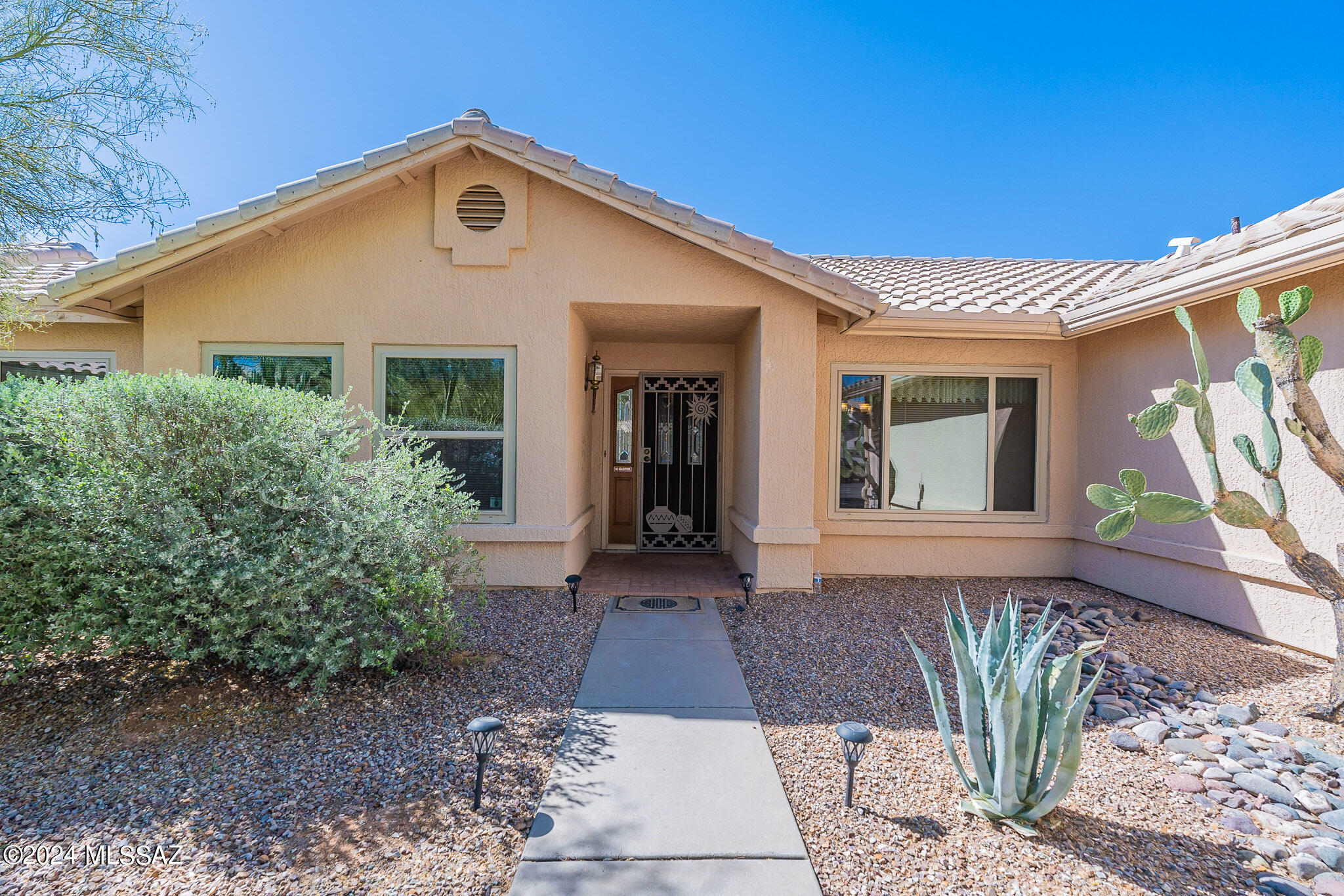 191 Blackstone Road Oro Valley, AZ 85755 - Photo 3 of 41 Gallery Image 3