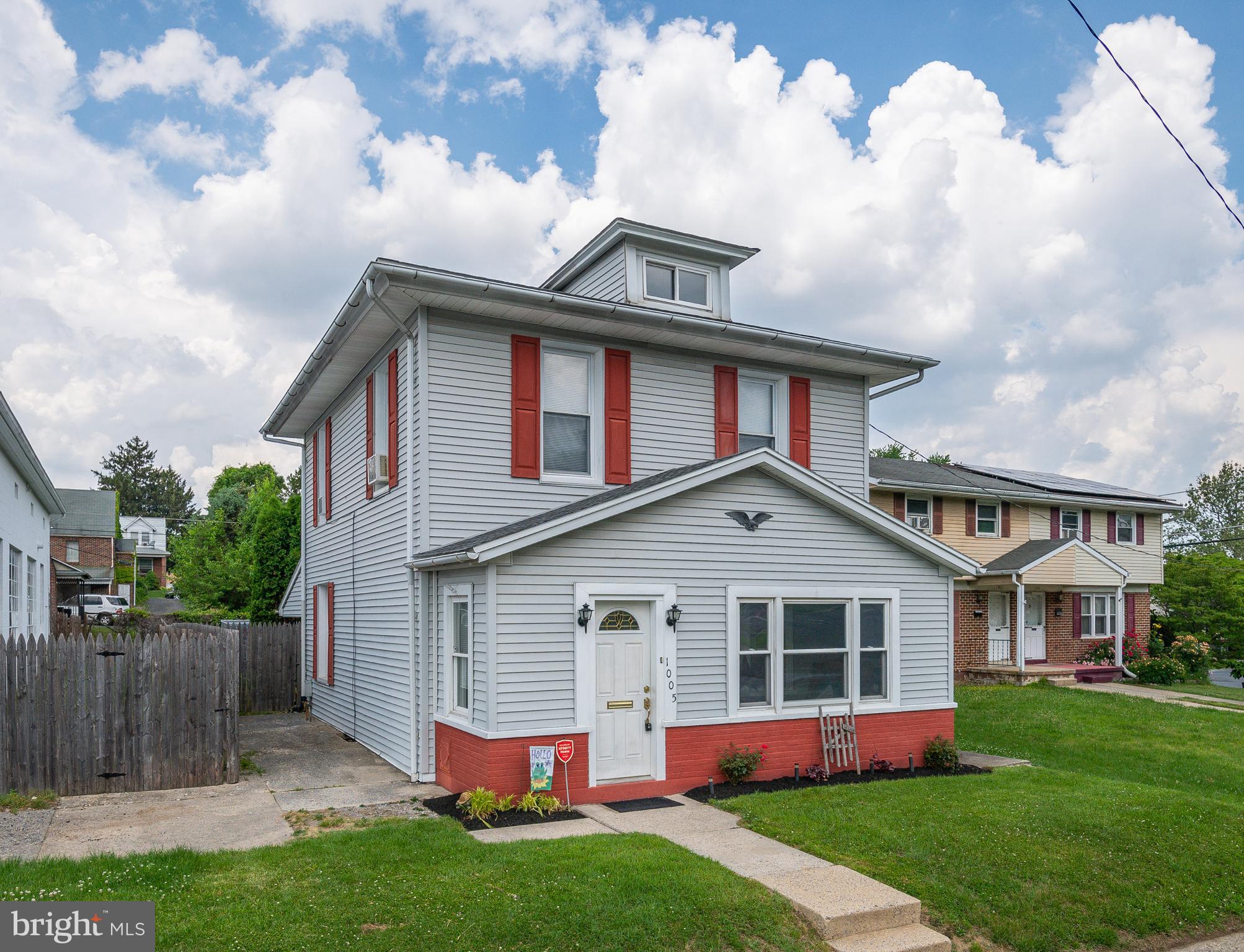 1005 Brooke Boulevard Reading, PA 19607 - Photo 3 of 27