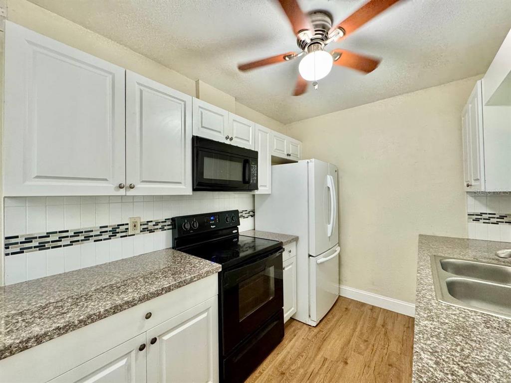 865 Trotter Road Largo, FL 33770 - Photo 8 of 20 Gallery Image 8