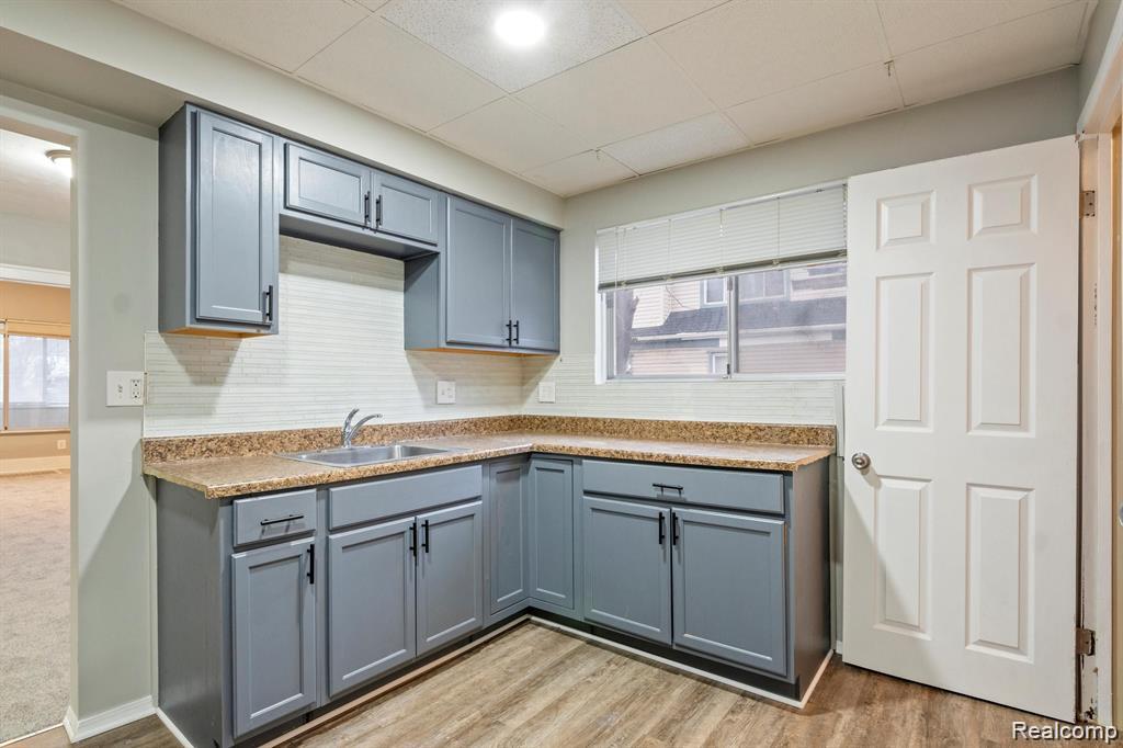 287 Richter Street River Rouge, MI 48218 - Photo 11 of 38