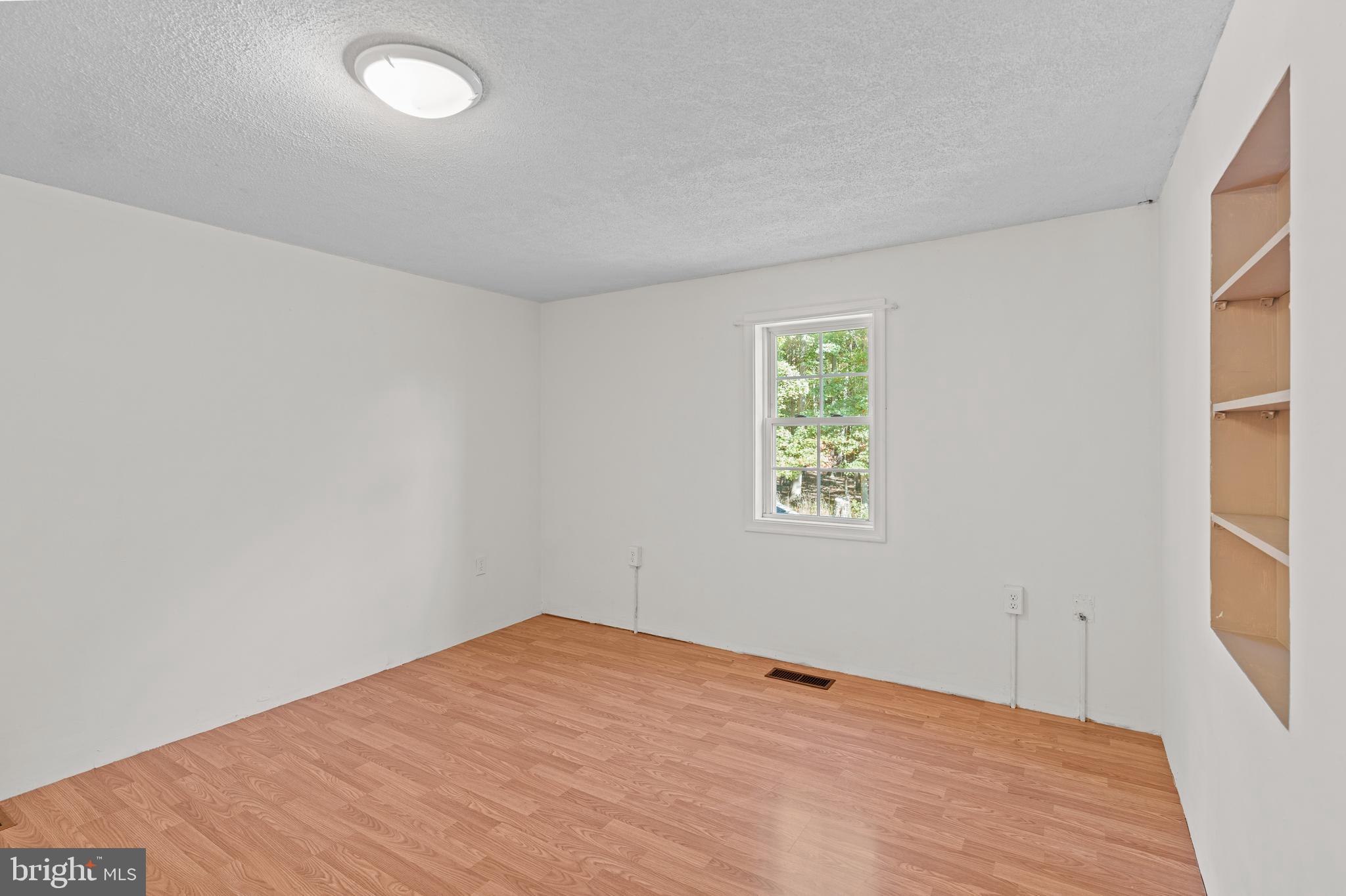 16118 Knobley Road Keyser, WV 26726 - Photo 8 of 54