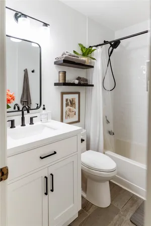 $2,700 | 4500 Sarasota Drive, Austin, TX 78749