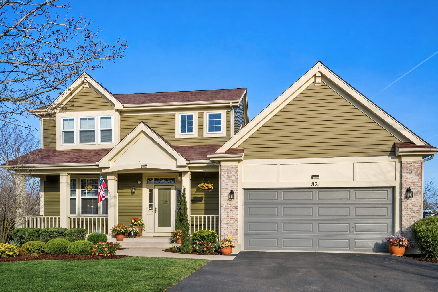 821 Red Barn Lane Elgin, IL 60124 - Photo 1 of 27 a front view of a house with a yard