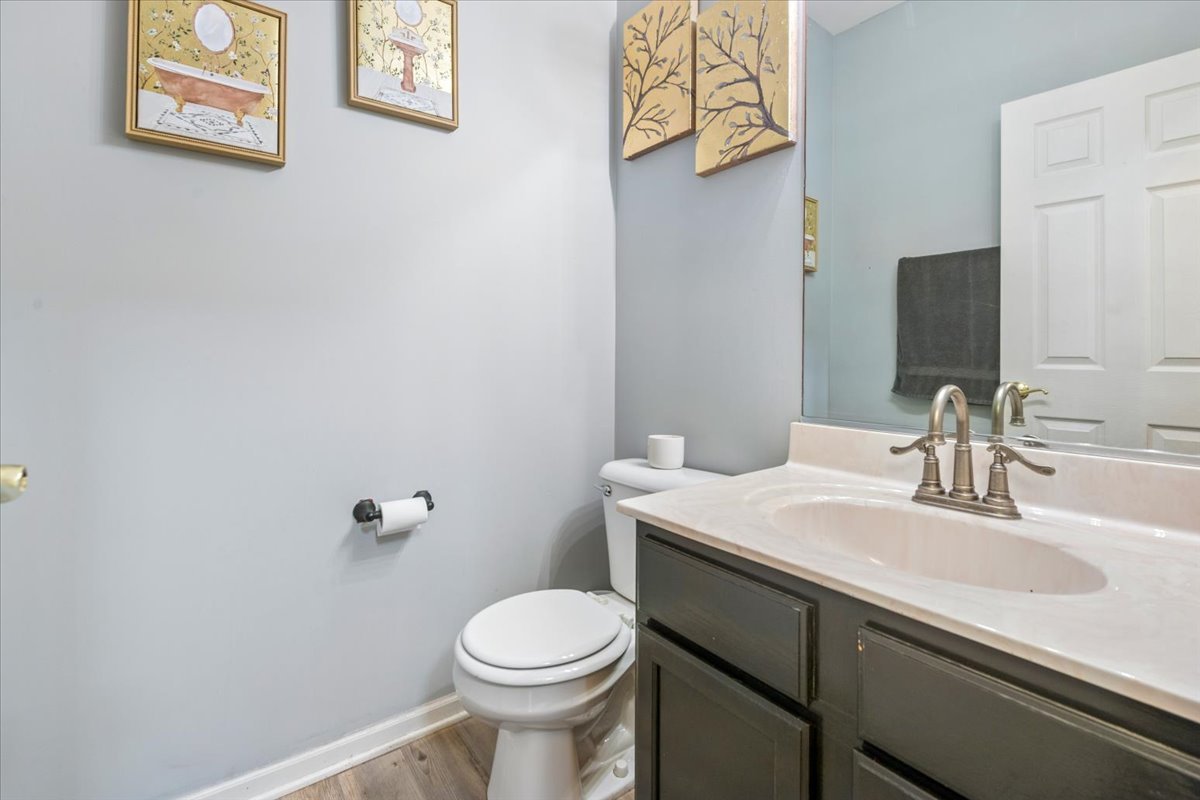 821 Red Barn Lane Elgin, IL 60124 - Photo 9 of 27 a bathroom with a sink and a toilet