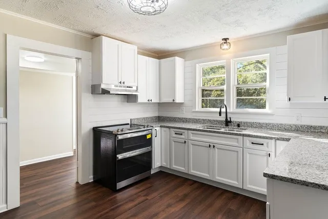 $199,900 | 565 Saxon Avenue, Spartanburg, SC 29301