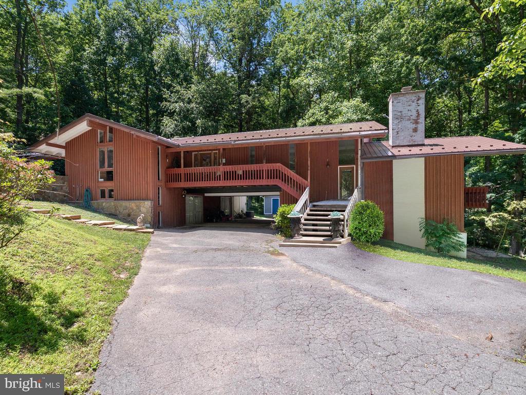 21920 Davis Mill Road Germantown, MD 20876 - Photo 3 of 30 Gallery Image 3