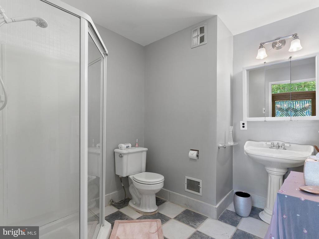 21920 Davis Mill Road Germantown, MD 20876 - Photo 25 of 30 Gallery Image 25