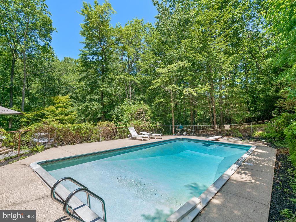 21920 Davis Mill Road Germantown, MD 20876 - Photo 29 of 30 Gallery Image 29