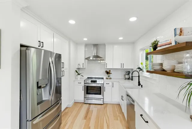 $1,399,000 | 422 Ave Portola, El Granada, CA 94019