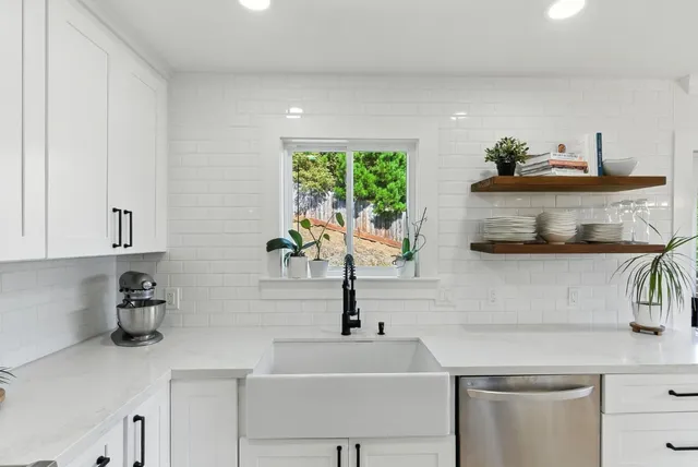 $1,399,000 | 422 Ave Portola, El Granada, CA 94019