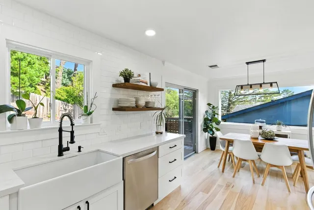 $1,399,000 | 422 Ave Portola, El Granada, CA 94019