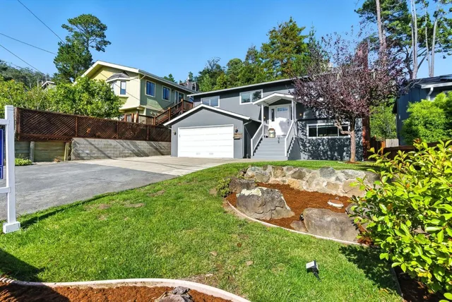 $1,399,000 | 422 Ave Portola, El Granada, CA 94019