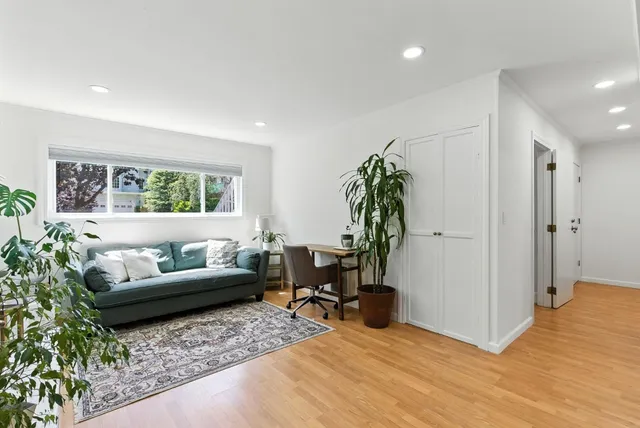 $1,399,000 | 422 Ave Portola, El Granada, CA 94019