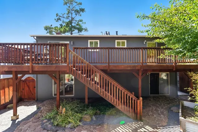 $1,399,000 | 422 Ave Portola, El Granada, CA 94019