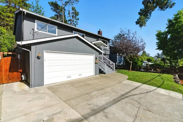 $1,399,000 | 422 Ave Portola, El Granada, CA 94019