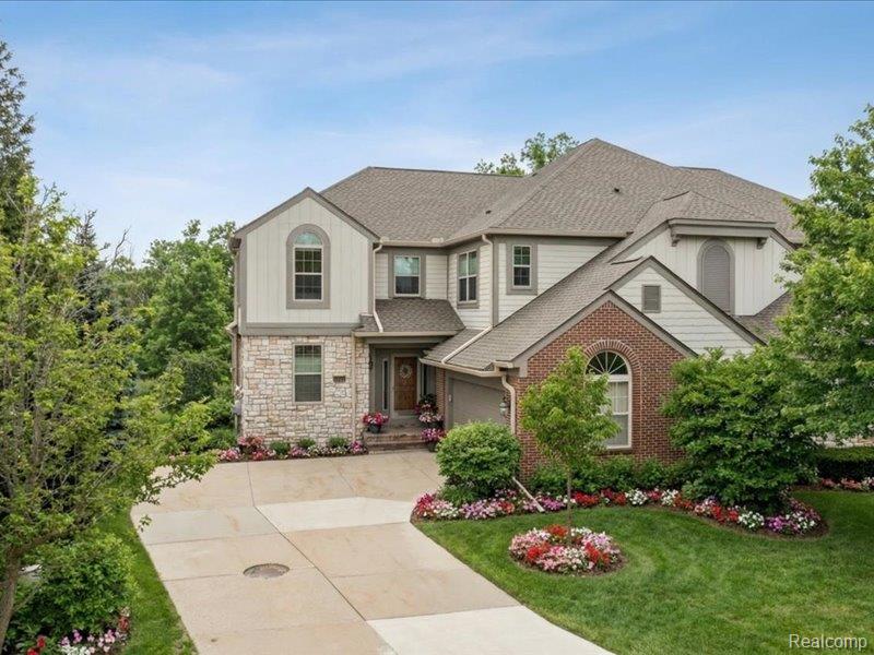 3838 Windingbrook Circle, Unit 3 Rochester Hills, MI 48309 - Photo 1 of 4