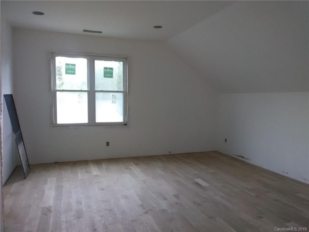 17518 Stuttgart Road, Unit 117 Davidson, NC 28036 - Photo 11 of 22 Gallery Image 11