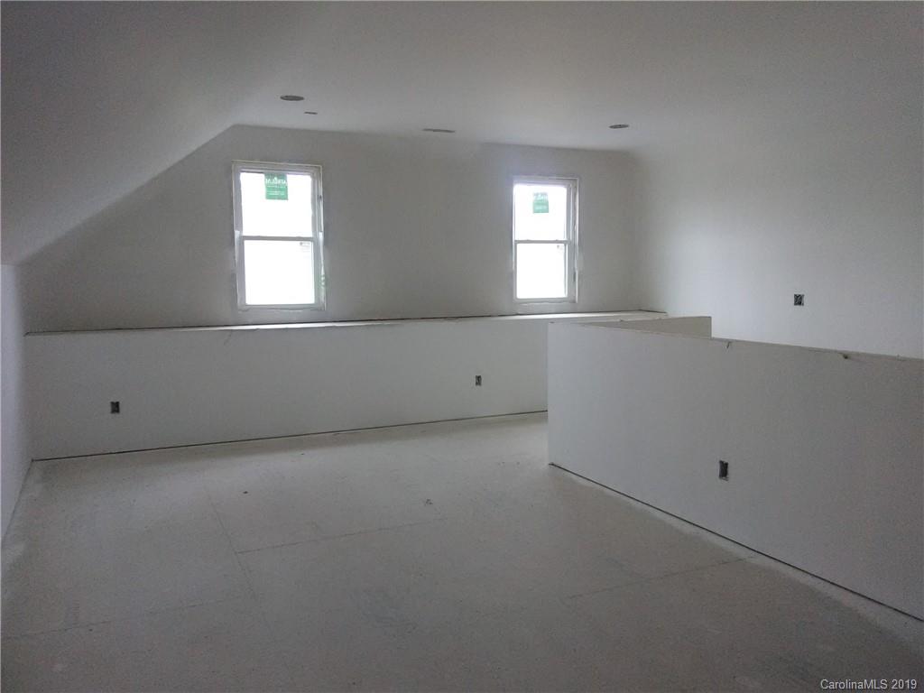 17518 Stuttgart Road, Unit 117 Davidson, NC 28036 - Photo 16 of 22 Gallery Image 16