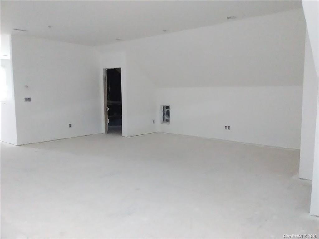 17518 Stuttgart Road, Unit 117 Davidson, NC 28036 - Photo 17 of 22 Gallery Image 17