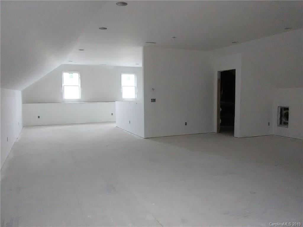 17518 Stuttgart Road, Unit 117 Davidson, NC 28036 - Photo 18 of 22 Gallery Image 18