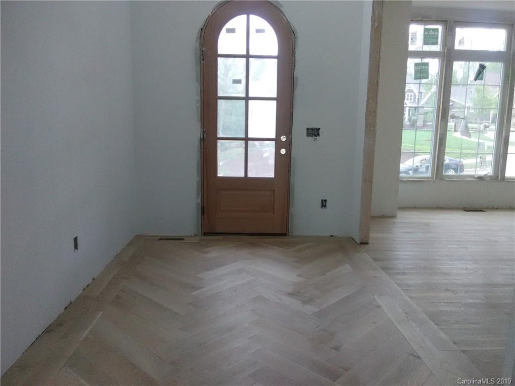 17518 Stuttgart Road, Unit 117 Davidson, NC 28036 - Photo 3 of 22 Gallery Image 3