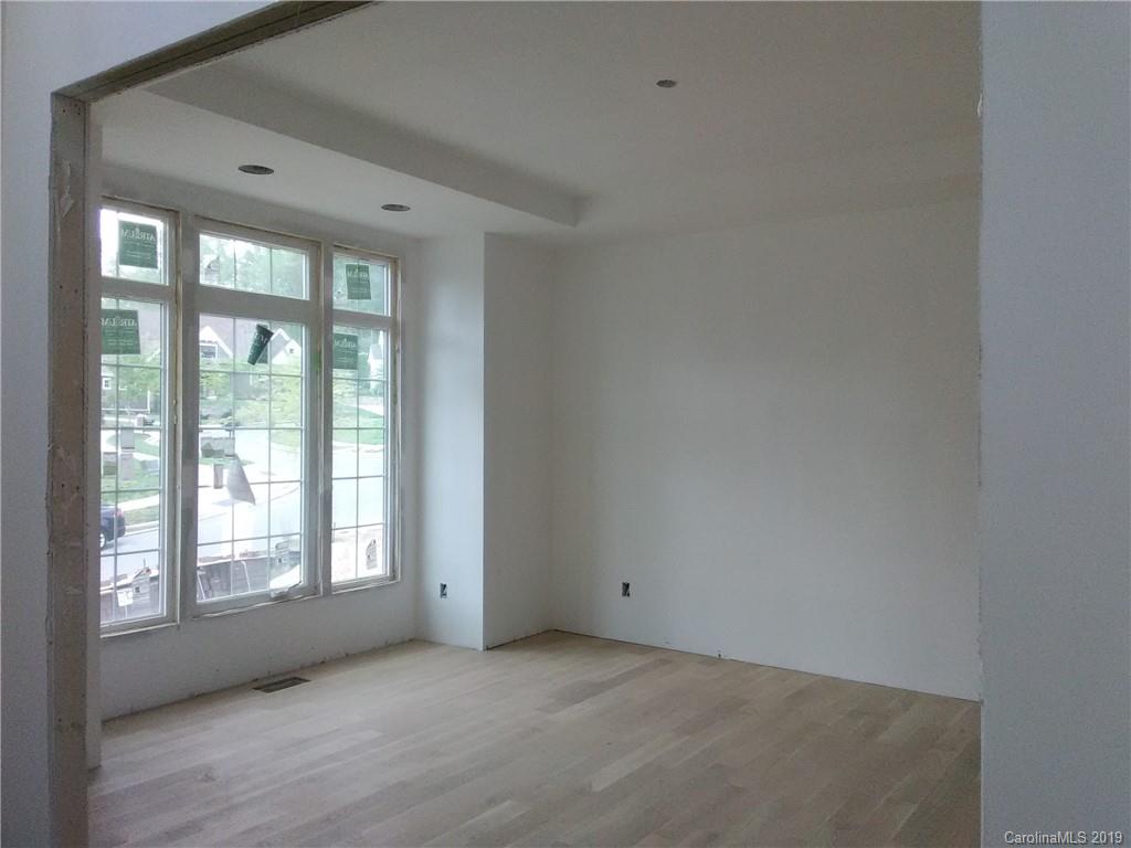 17518 Stuttgart Road, Unit 117 Davidson, NC 28036 - Photo 4 of 22 Gallery Image 4