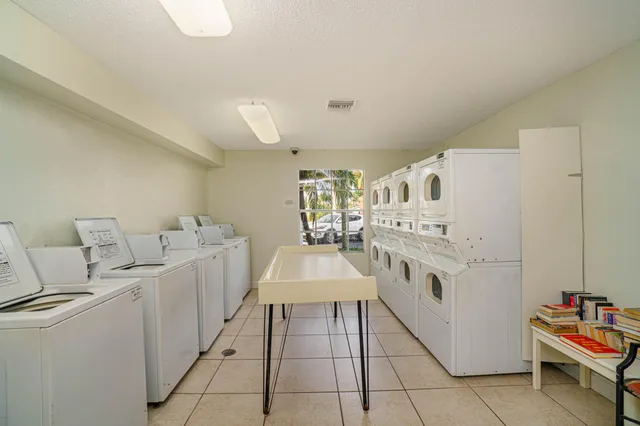 $1,500 | 1951 Island Club Drive, Unit 56, Indialantic, FL 32903