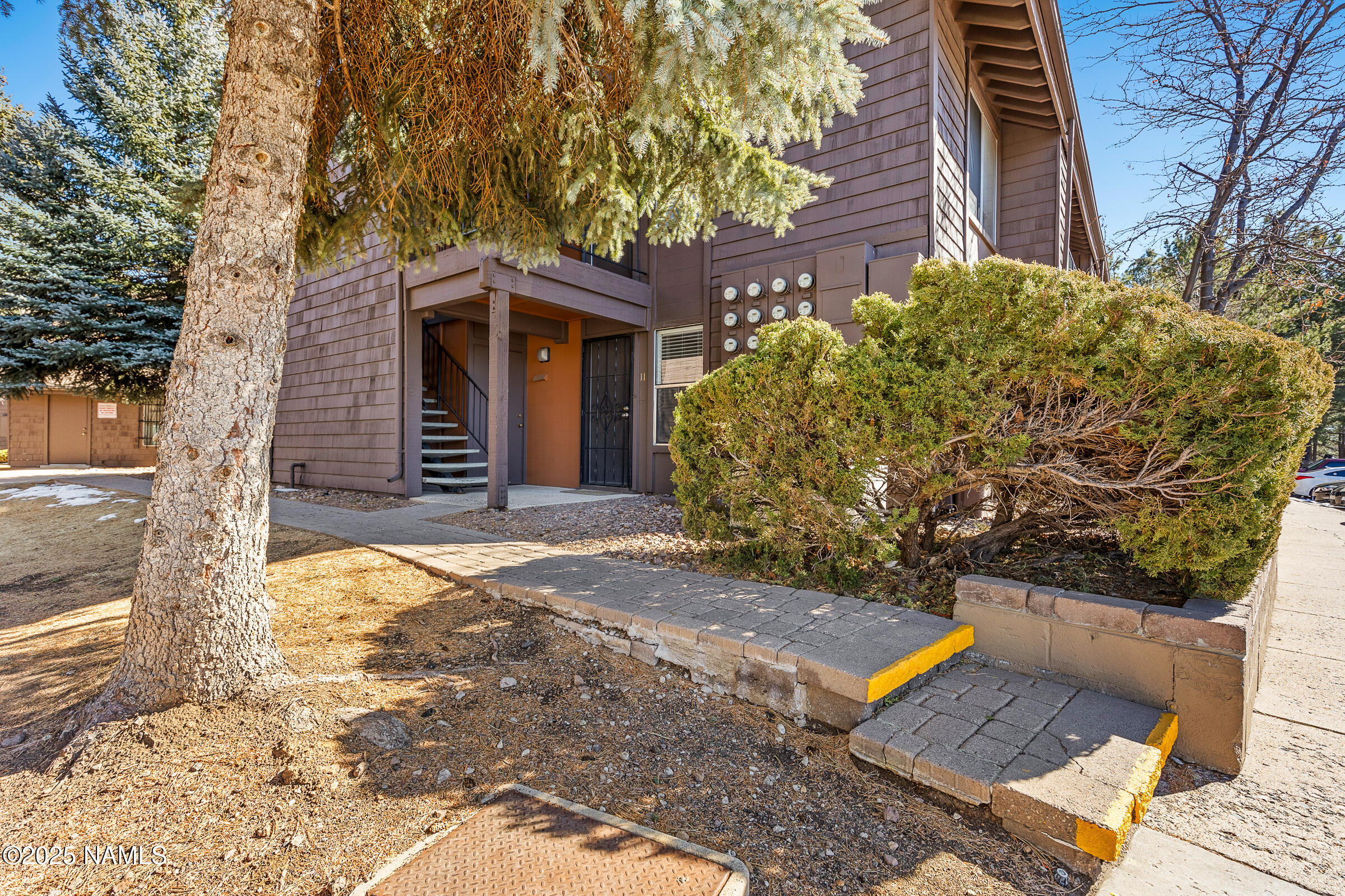1200 South Riordan Ranch Street, Unit 11 Flagstaff, AZ 86001 - Photo 13 of 16 Front