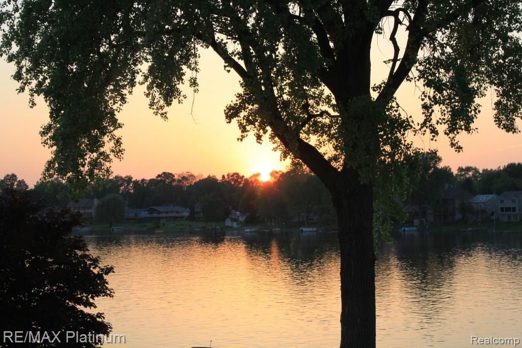 Horrell Lake.jpg