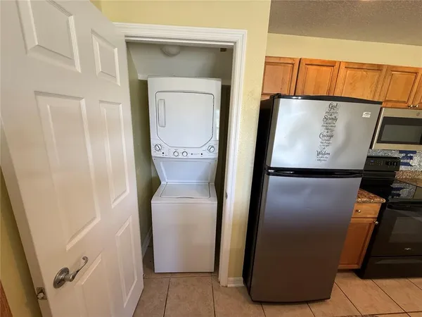 $2,050 | 121 Melissa Place, Davenport, FL 33837