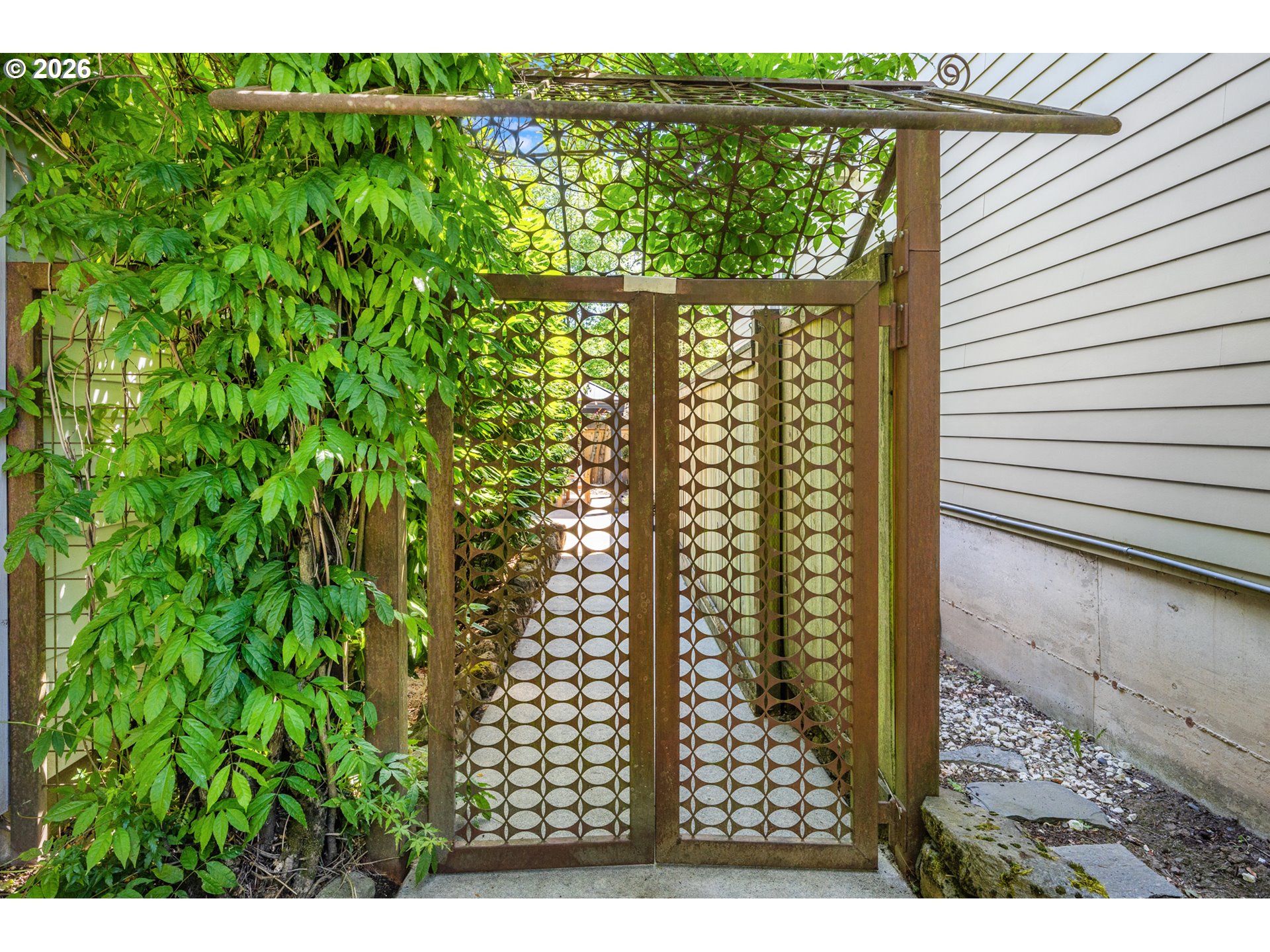 11410 Southwest 47th Avenue Portland, OR 97219 - Photo 36 of 37