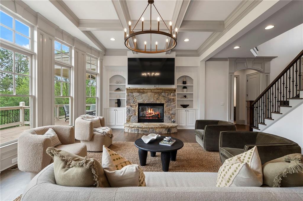 15823 Winterfield Way Alpharetta, GA 30004 - Photo 17 of 81