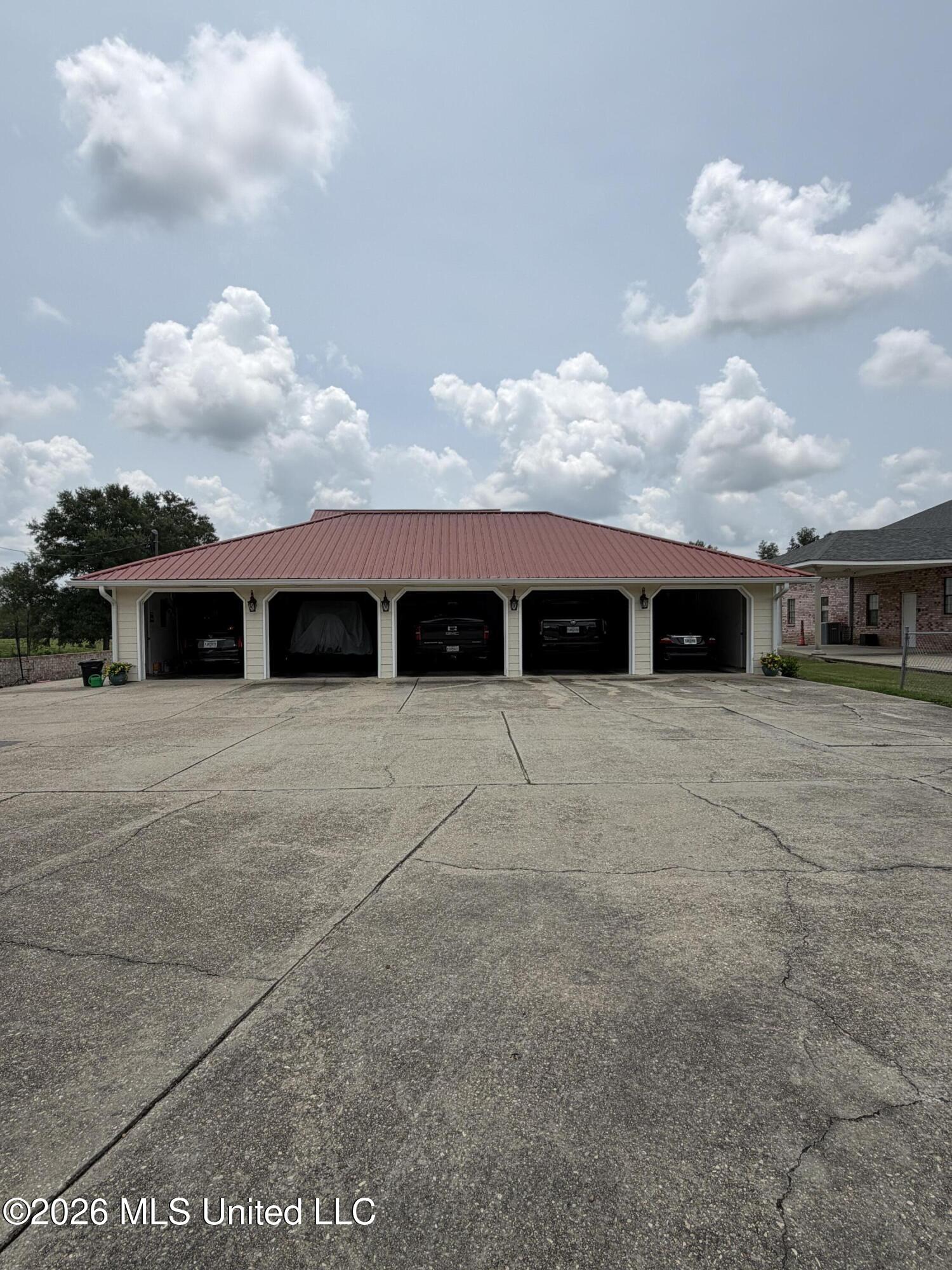 4018 Fernwood Road Magnolia, MS 39652 - Photo 9 of 47 IMG_2877