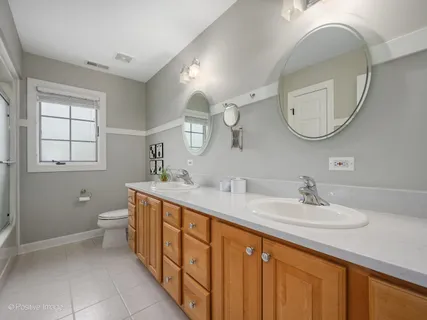 $695,000 | 21017 Stratford Court, Mokena, IL 60448