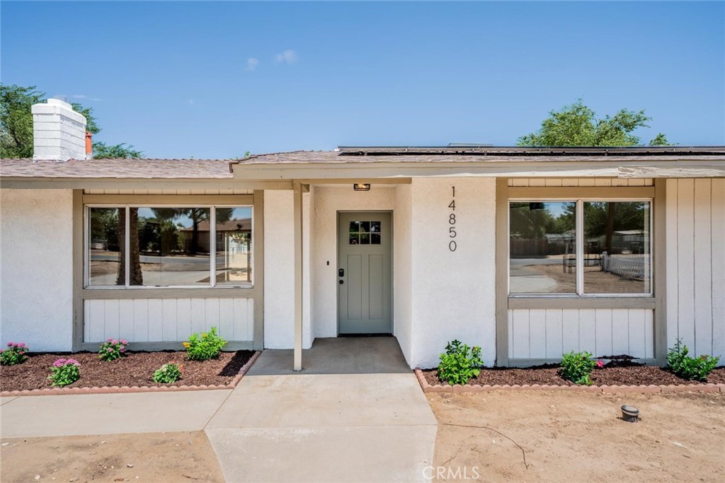 14850 Riverside Street Hesperia, CA 92345 - Photo 3 of 25 Gallery Image 3