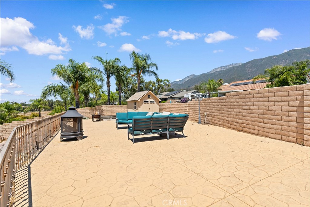10140 Jacaranda Court Rancho Cucamonga, CA 91737 - Photo 57 of 70 Private storage shed