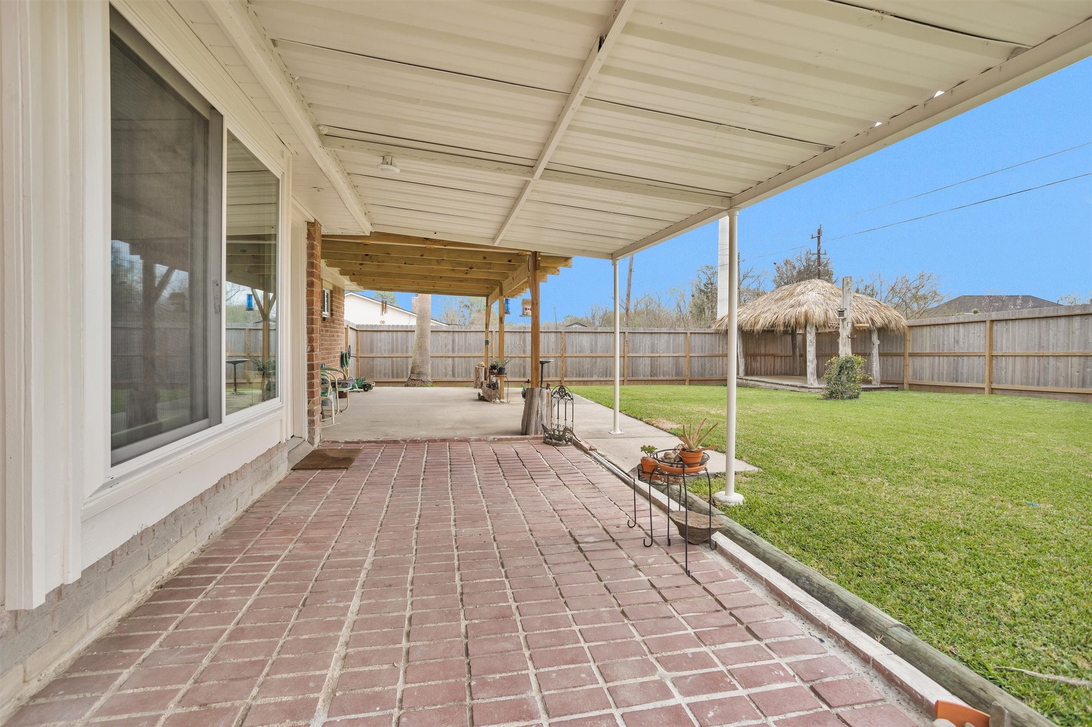 8422 Oakhaven Road La Porte, TX 77571 - Photo 32 of 46